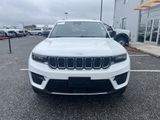 Used 2022 Jeep Grand Cherokee Laredo w/ Luxury Tech Group I image 3