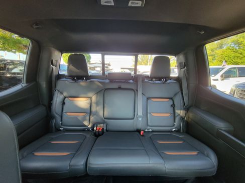 Used 2020 GMC Sierra 1500 AT4 w/ AT4 Premium Package image 16