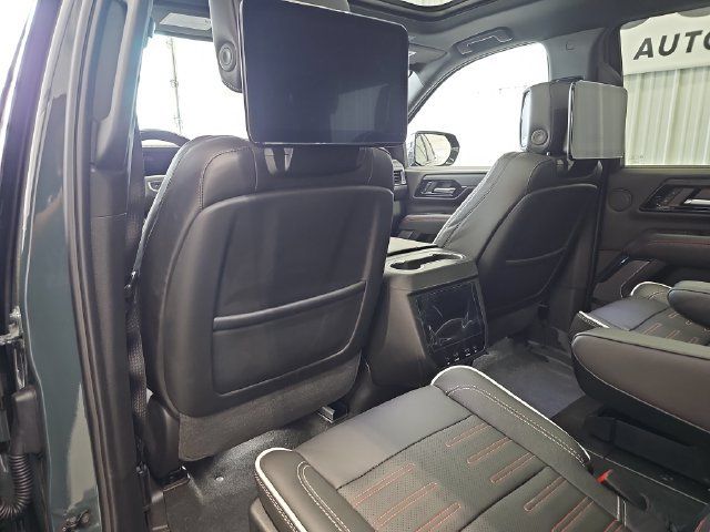 Used 2026 GMC Yukon AT4 Ultimate w/ LPO, Floor Liner Package AWD/4WD image 37