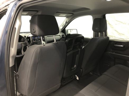 Used 2021 Chevrolet Silverado 1500 Custom Trail Boss AWD/4WD image 11