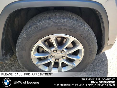 Used 2015 Jeep Grand Cherokee Limited AWD/4WD image 9