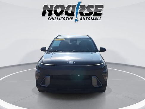 Used 2024 Hyundai Kona SEL FWD image 3