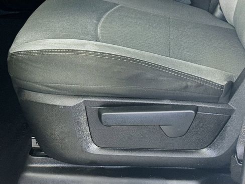 Used 2022 RAM 2500 Big Horn image 22