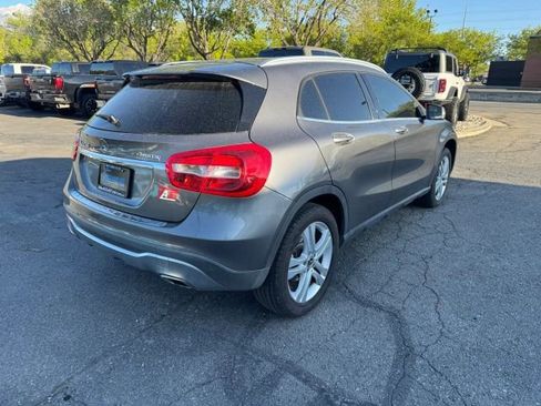 Used 2018 Mercedes-Benz GLA 250 4MATIC w/ Premium Package image 5