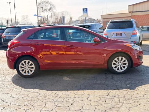Used 2016 Hyundai Elantra GT FWD image 18