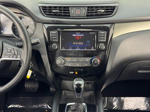 Used 2019 Nissan Rogue Sport S w/ Appearance Package image 22