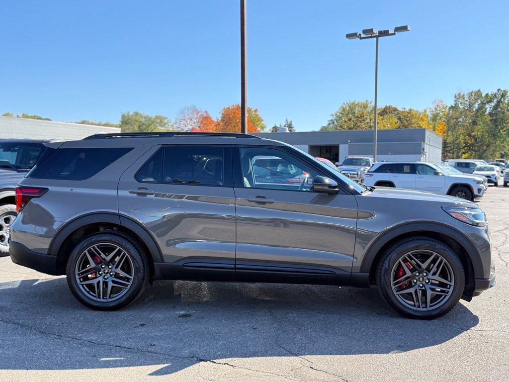 Used 2026 Ford Explorer ST w/ Sun And Sound Package AWD/4WD image 46