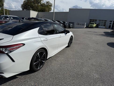 Used 2019 Toyota Camry XSE image 7