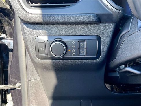 Certified 2023 Ford Escape Active AWD/4WD image 37