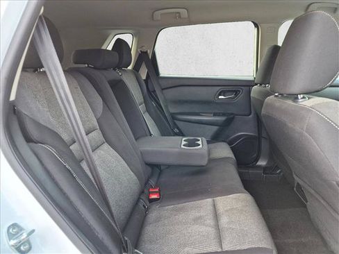 Used 2024 Nissan Rogue SV FWD image 18