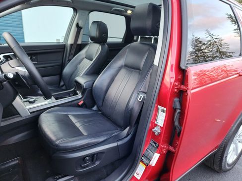 Used 2018 Land Rover Discovery Sport HSE image 7