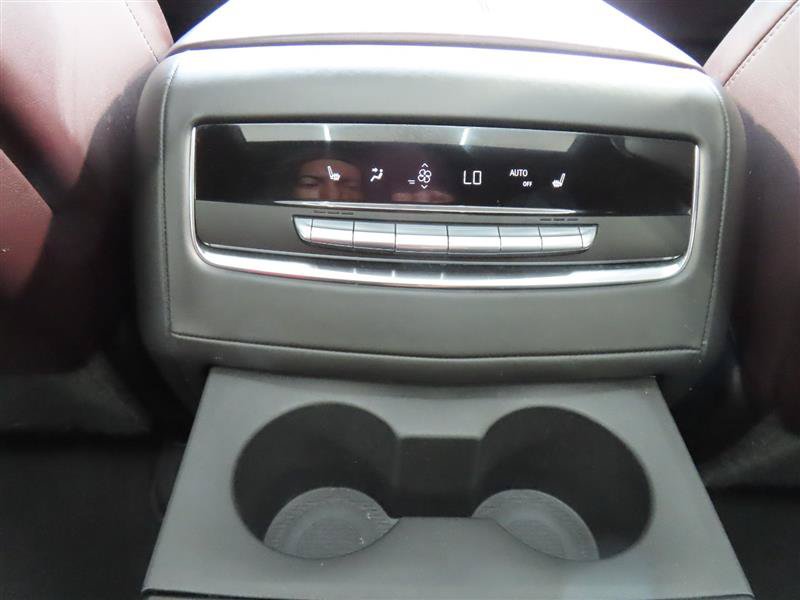 Used 2022 Cadillac Escalade Sport Platinum AWD/4WD image 43