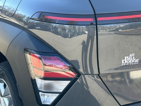 New 2026 Hyundai Kona SE image 15