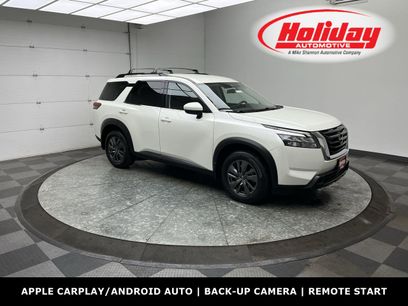 Used 2023 Nissan Pathfinder SV