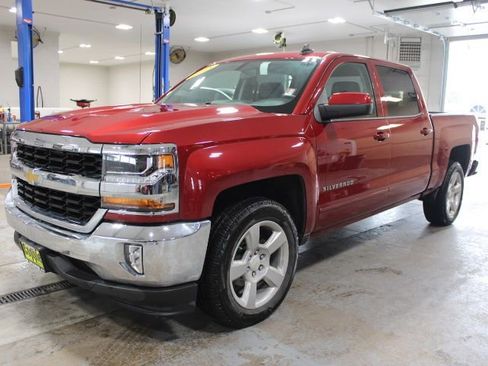 Used 2018 Chevrolet Silverado 1500 LT w/ All Star Edition RWD image 3