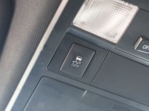 Used 2019 Toyota Tacoma TRD Sport w/ Technology Package AWD/4WD image 33