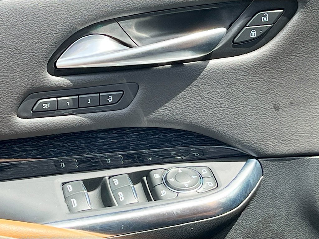 Used 2024 Cadillac XT4 Sport AWD/4WD image 18