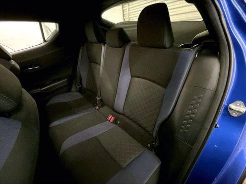 Used 2020 Toyota C-HR XLE image 25