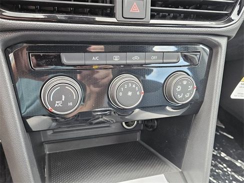 New 2025 Volkswagen Taos S image 20