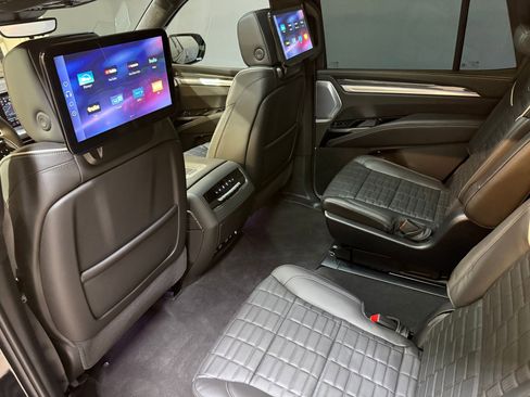 New 2026 Cadillac Escalade V w/ LPO, ONYX Package image 54