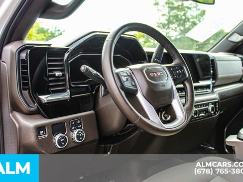 Used 2025 GMC Sierra 1500 SLT RWD image 21