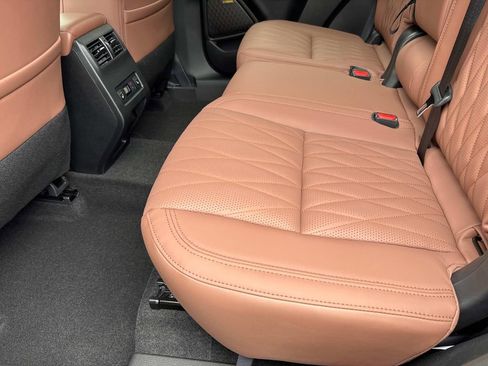 New 2025 Mitsubishi Outlander SEL FWD image 15