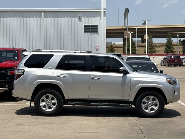 Used 2022 Toyota 4Runner SR5 Premium w/ Moonroof Package RWD image 3