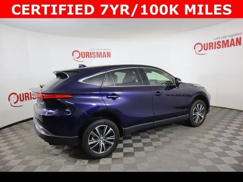 Used 2022 Toyota Venza LE image 10