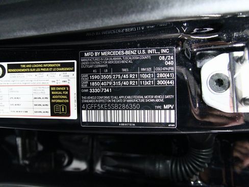 Used 2025 Mercedes-Benz GLS 450 4MATIC image 23