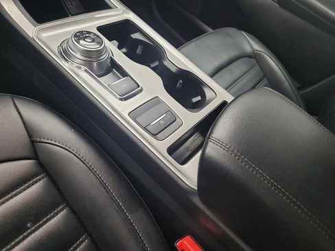 Used 2024 Ford Edge SEL image 26