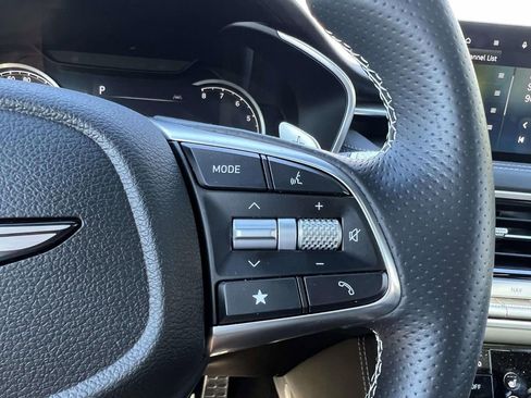 Certified 2025 Genesis G70 3.3T Advanced image 27