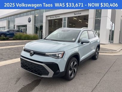 New 2025 Volkswagen Taos SE