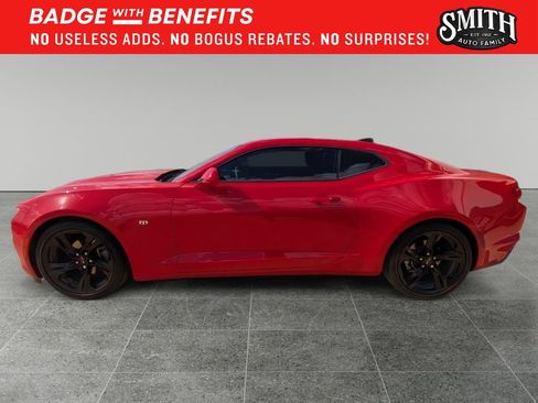 Used 2024 Chevrolet Camaro LT RWD image 7