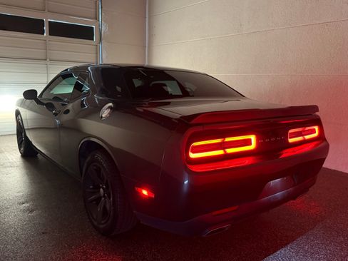 Used 2016 Dodge Challenger SXT RWD image 34