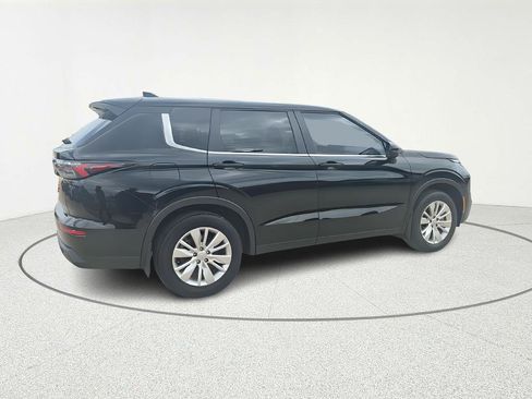 Used 2025 Mitsubishi Outlander ES AWD/4WD image 7