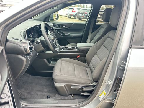 Used 2025 Chevrolet Equinox LT image 27