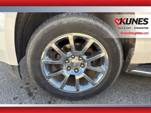 Used 2017 GMC Yukon XL Denali w/ Open Road Package image 15