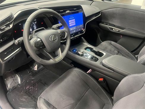 Certified 2023 Lexus RZ 450e Premium image 16