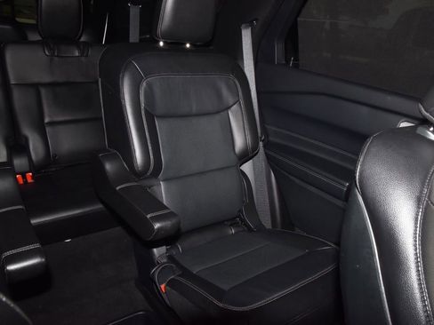 Used 2020 Ford Explorer Limited RWD image 23