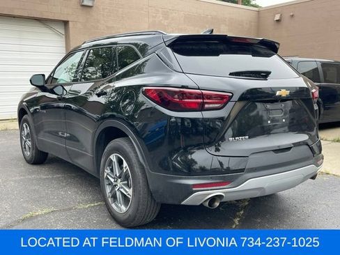 Used 2024 Chevrolet Blazer LT w/ Convenience Package FWD image 2