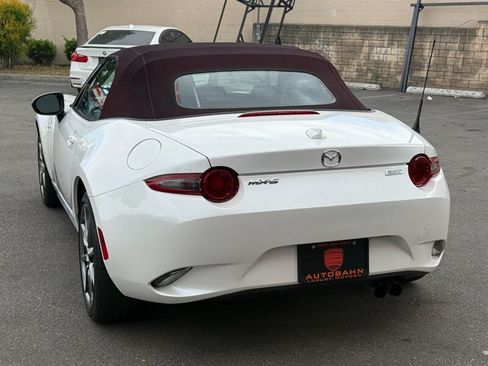 Used 2018 MAZDA MX-5 Miata Grand Touring RWD image 10