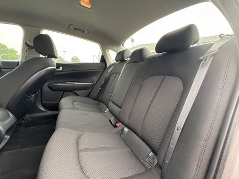 Used 2018 Kia Optima LX FWD image 22