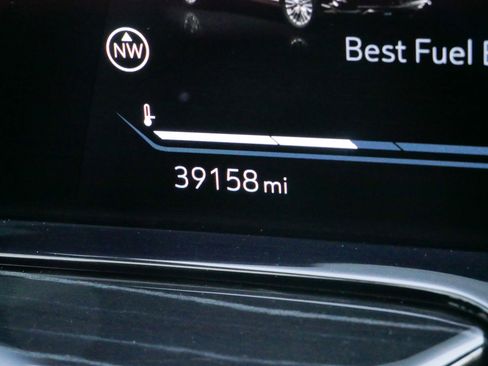 Used 2023 Cadillac Escalade ESV V image 22