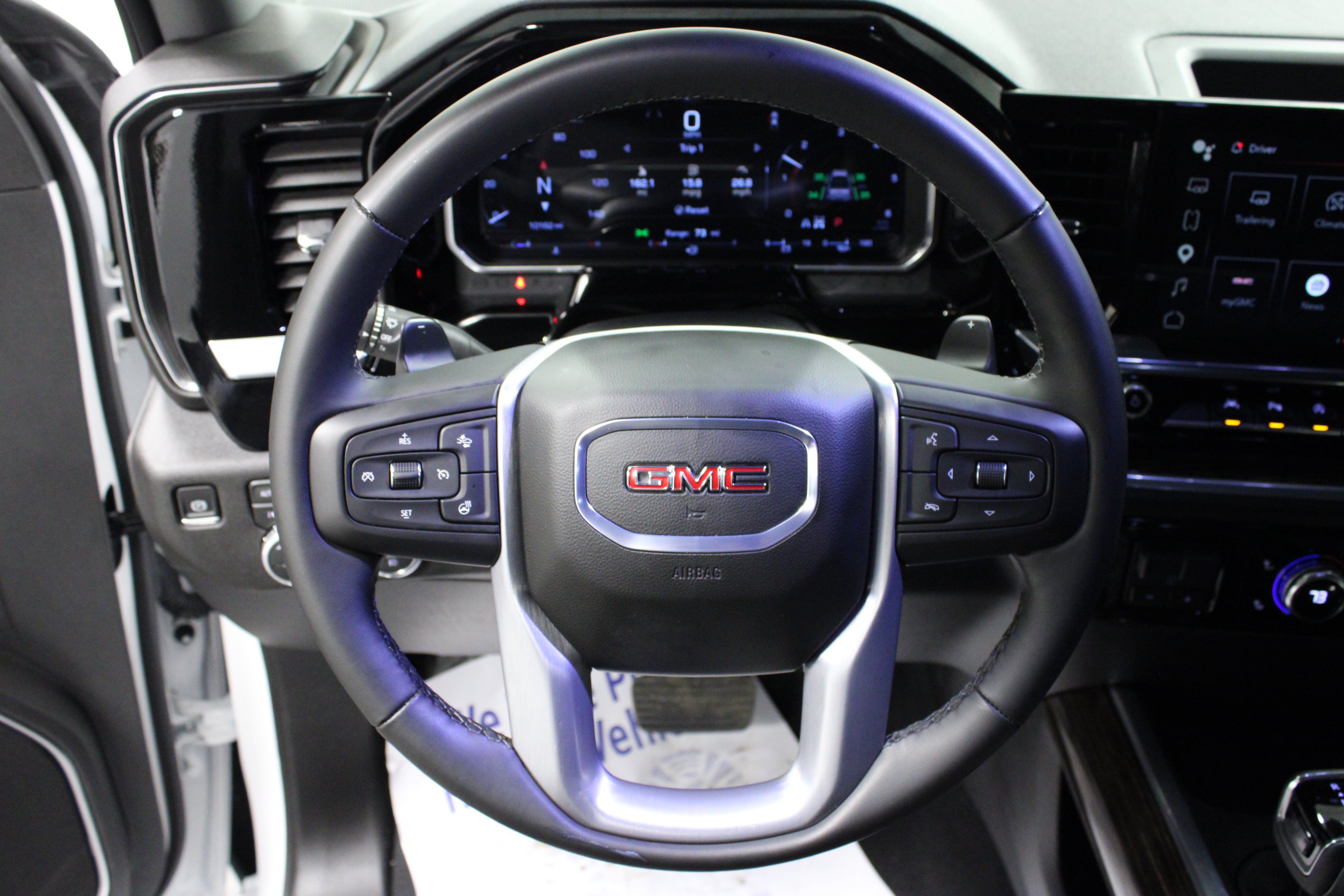 Used 2026 GMC Sierra 1500 Elevation w/ Elevation Premium Package AWD/4WD image 17