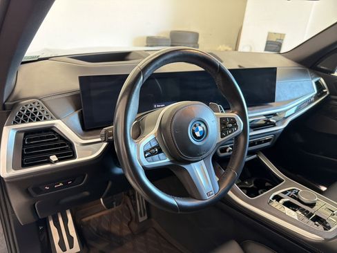 Certified 2024 BMW X5 xDrive50e w/ M Sport Package AWD/4WD image 4