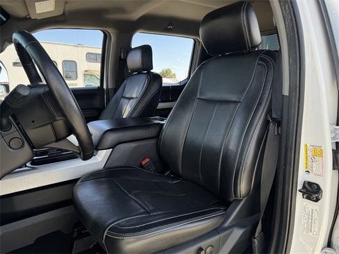 Used 2020 Ford F250 Lariat w/ Tremor Off-Road Package image 28