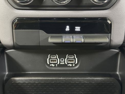 Used 2020 RAM 1500 Big Horn image 35