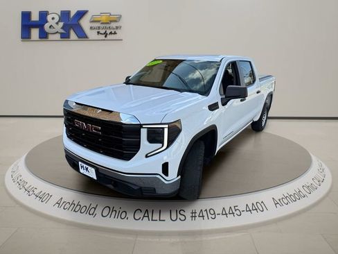 Used 2023 GMC Sierra 1500 Pro w/ Pro Value Package AWD/4WD image 3