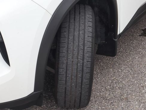 Used 2023 Nissan Rogue S FWD image 40