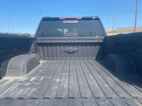Used 2023 Chevrolet Silverado 1500 LT AWD/4WD image 32